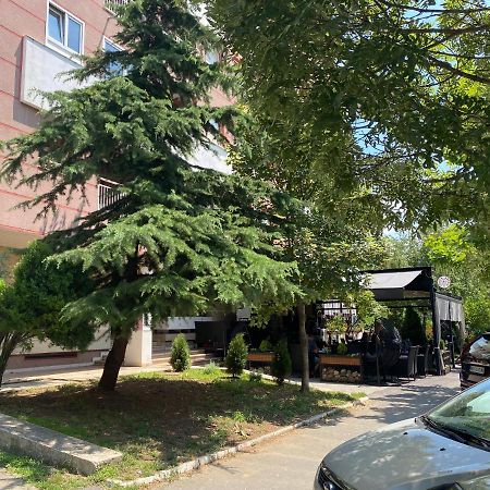 Hill Apartment Belgrad Exteriör bild